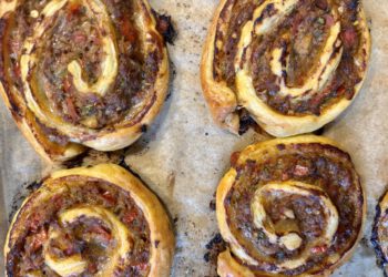 שבלולי לחמא בעג׳ון