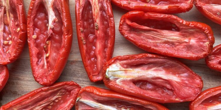 עגבניות מיובשות סטייל איטליה